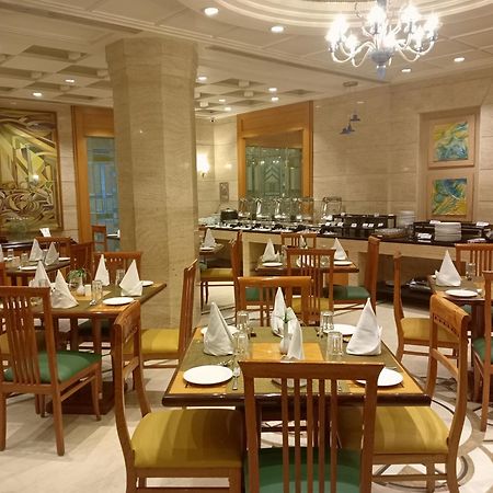Sarovar Portico Kalupur Ahmedabad Exterior foto