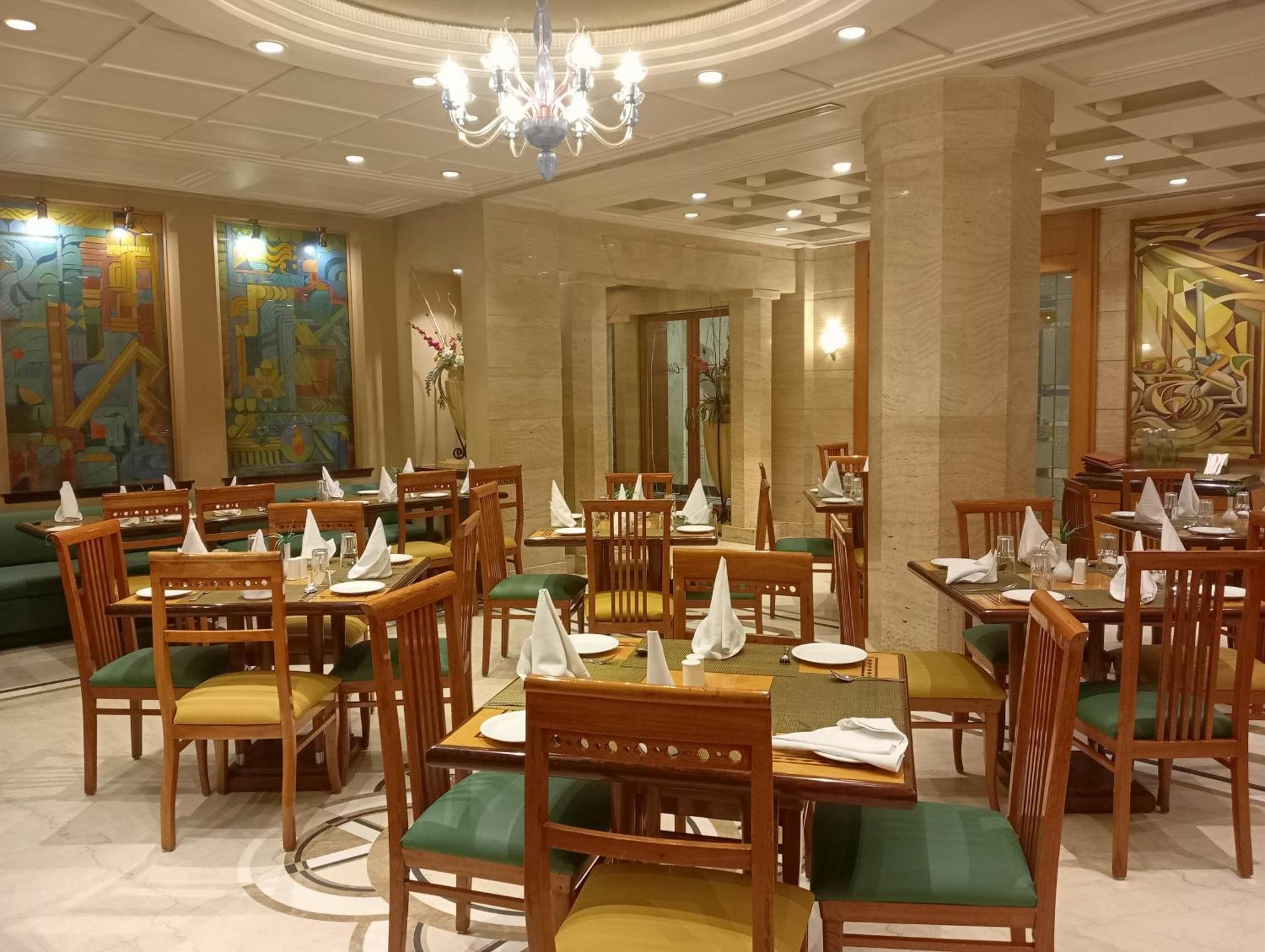 Sarovar Portico Kalupur Ahmedabad Exterior foto