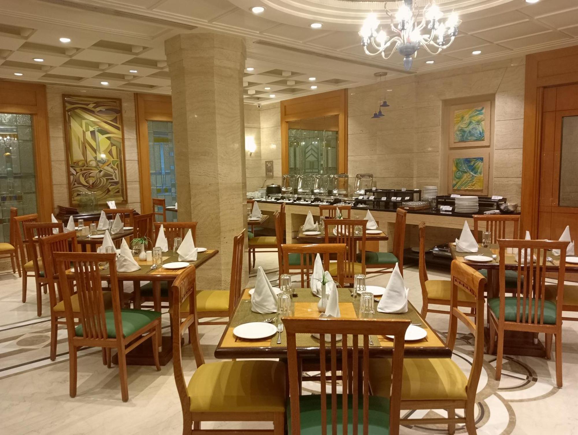Sarovar Portico Kalupur Ahmedabad Exterior foto